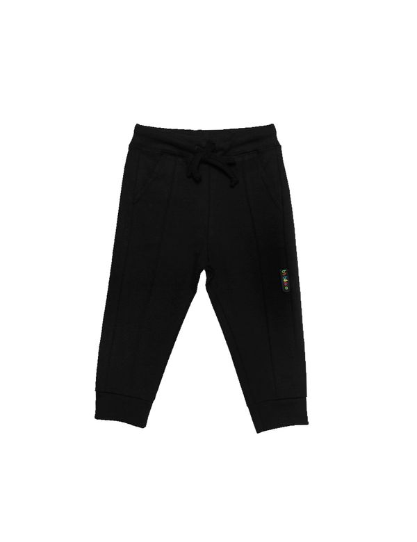 calcanervurinhas_bb_preto--1- calcanervurinhas_bb_preto--1-